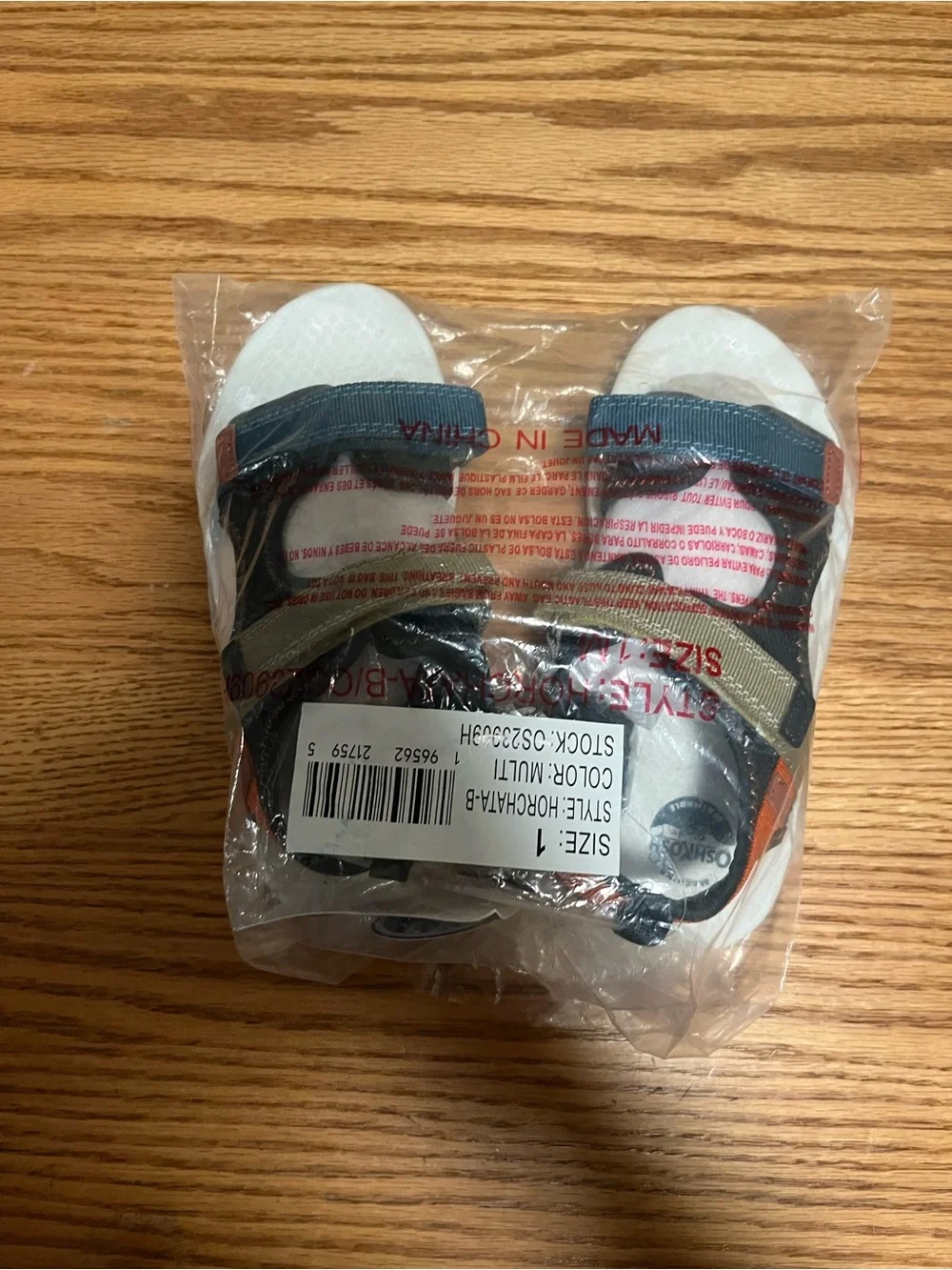 NEW  BOYS OSHKOSH WASHABLE HORCHATA SANDALS SIZE 1